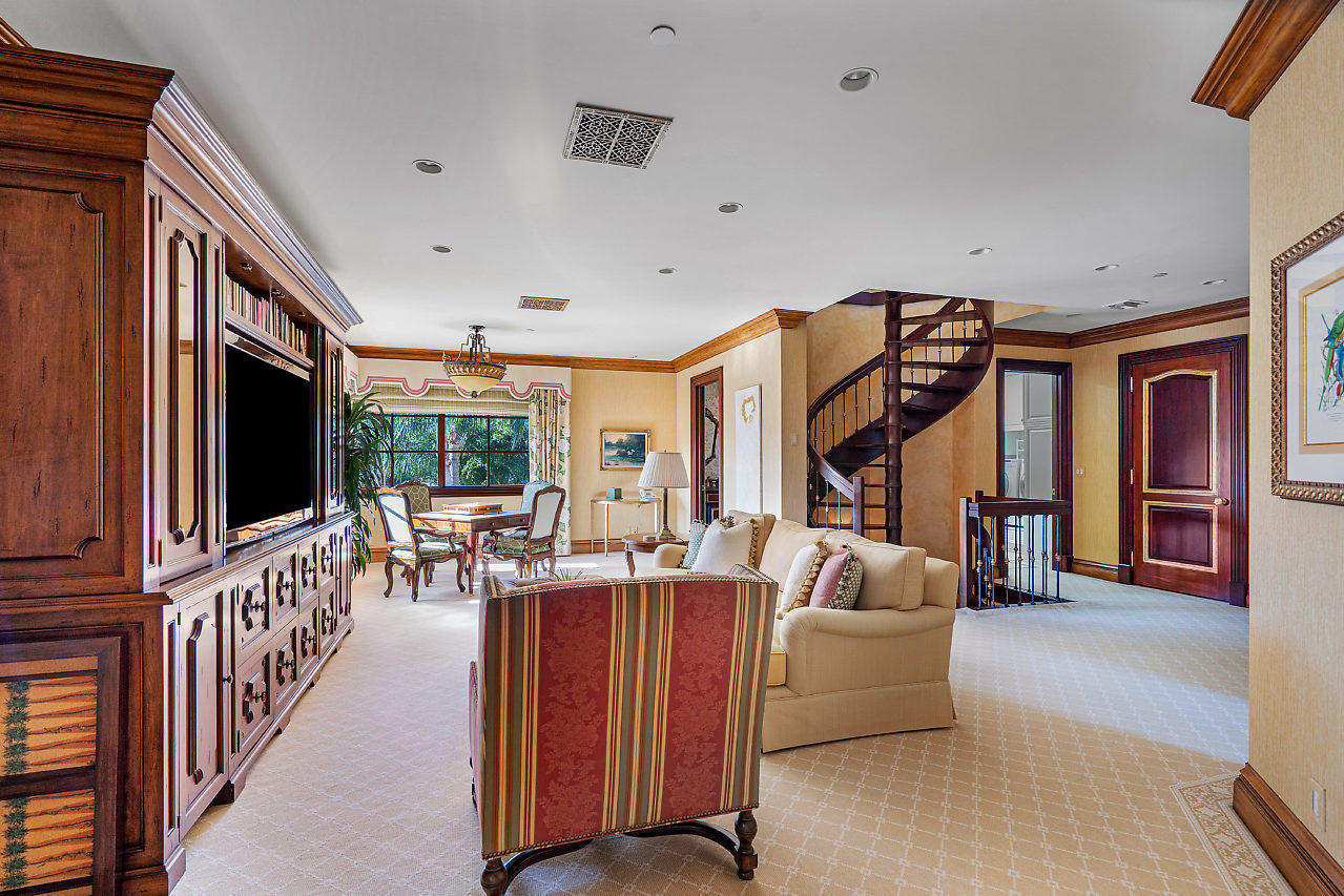 SANCTUARY - Residential