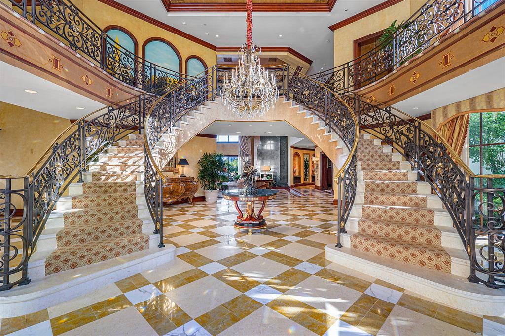 SANCTUARY - Residential