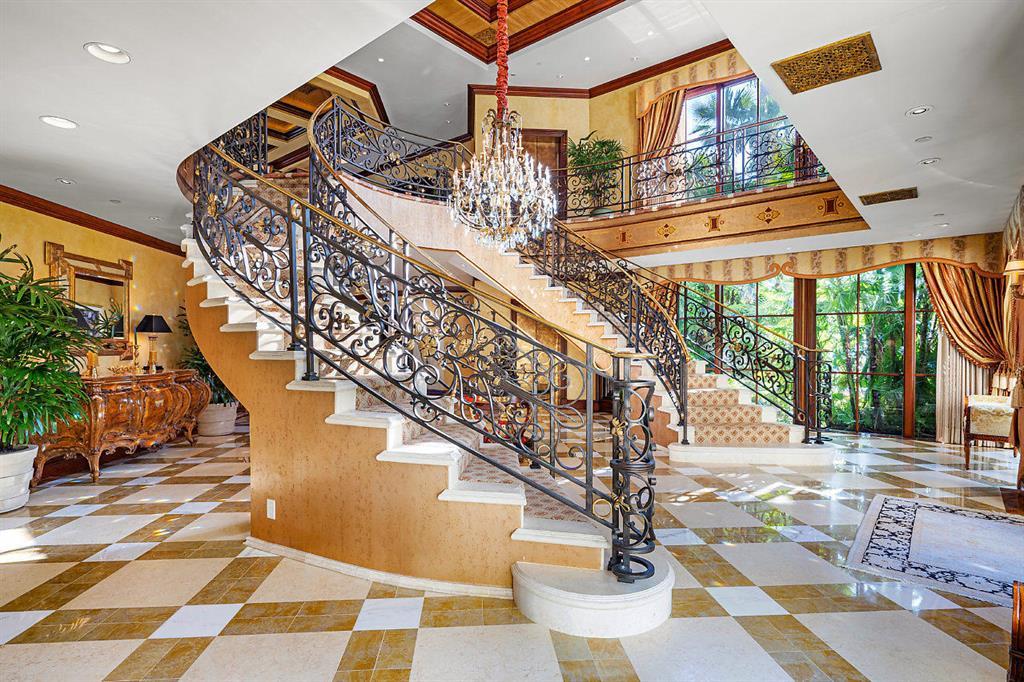 SANCTUARY - Residential
