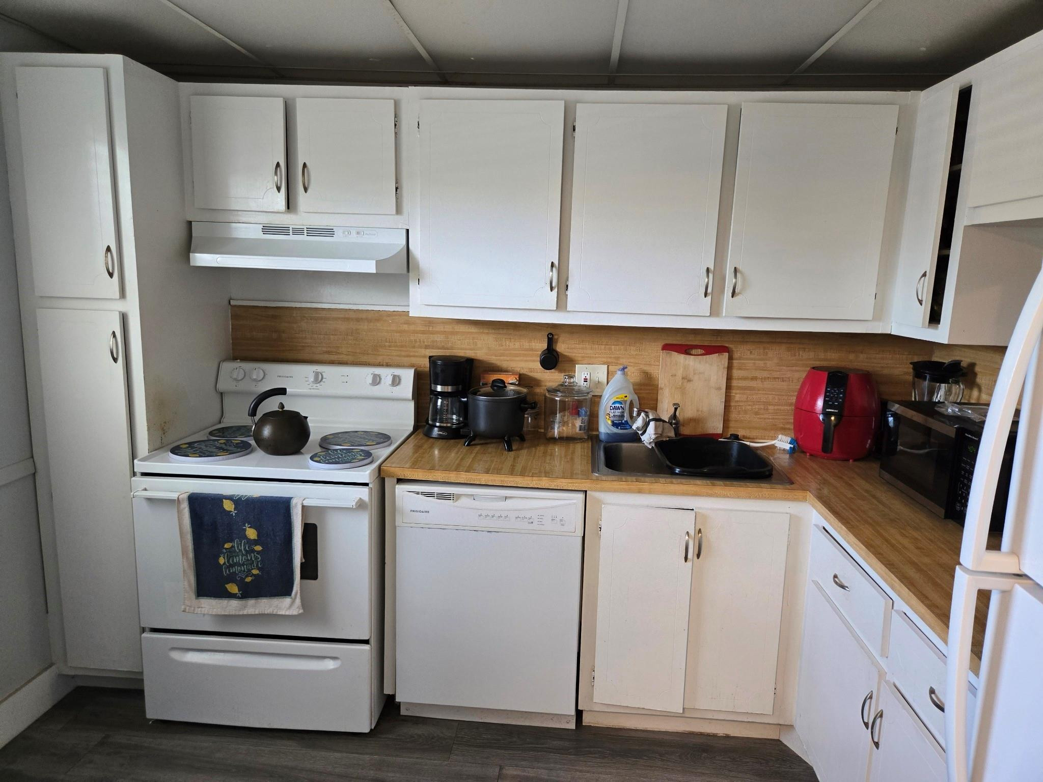 SANDS POINT CONDOMINIUM II - Residential