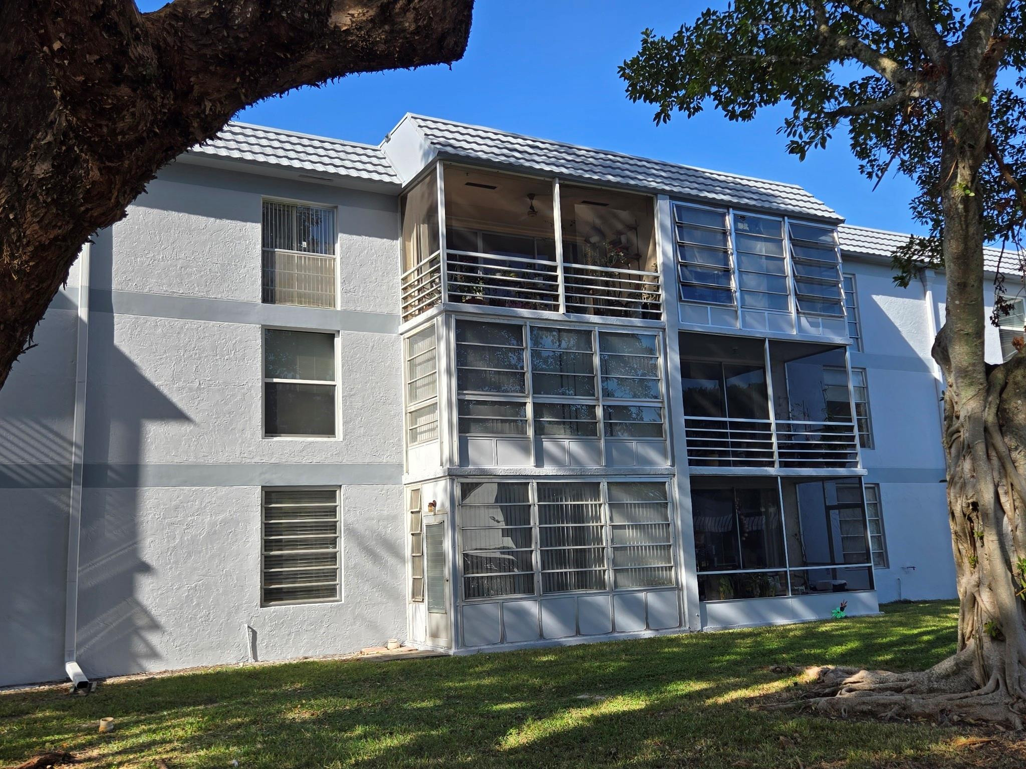 SANDS POINT CONDOMINIUM II - Residential