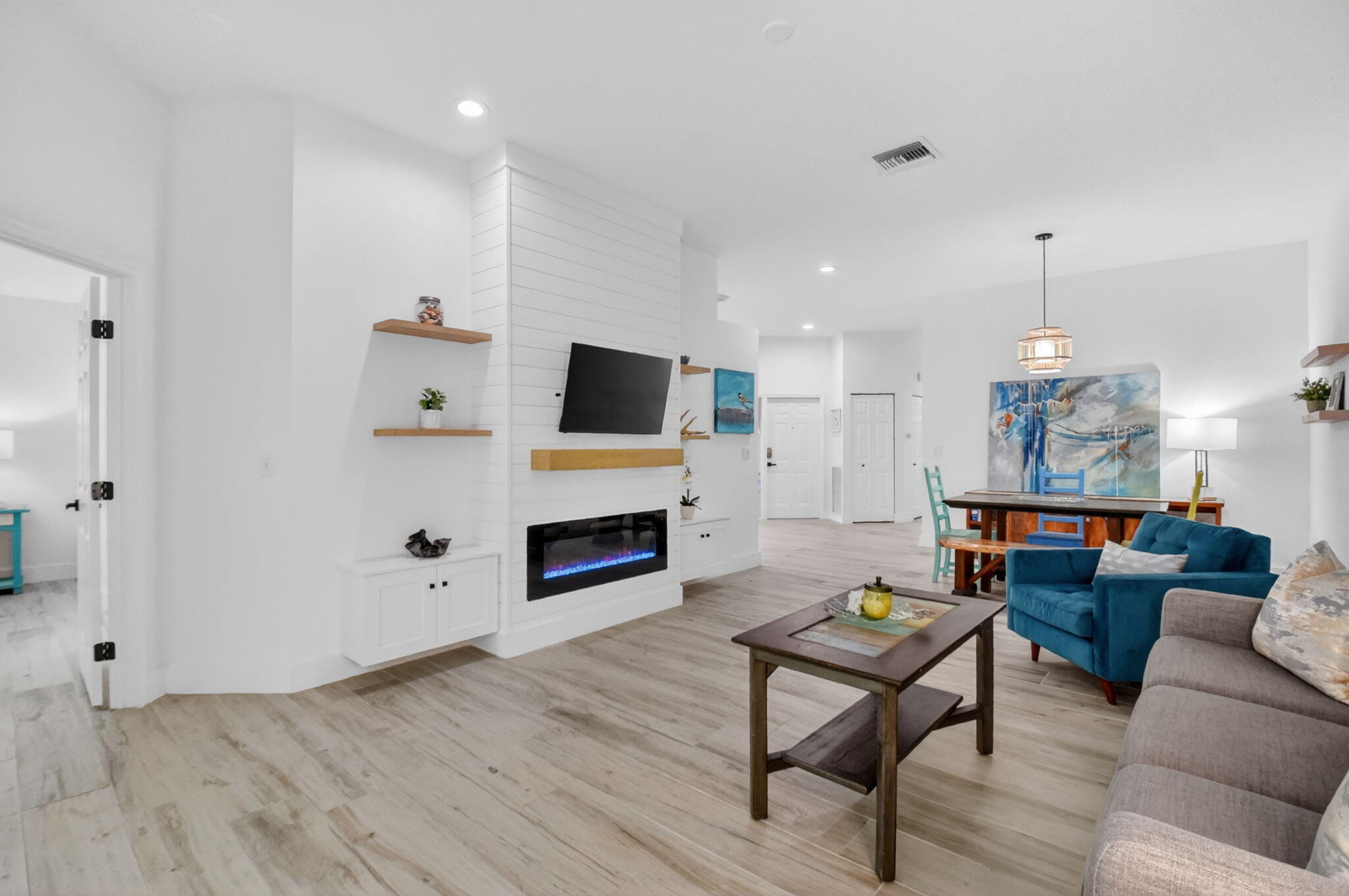 QUAIL RUN VILLAS - Residential Lease