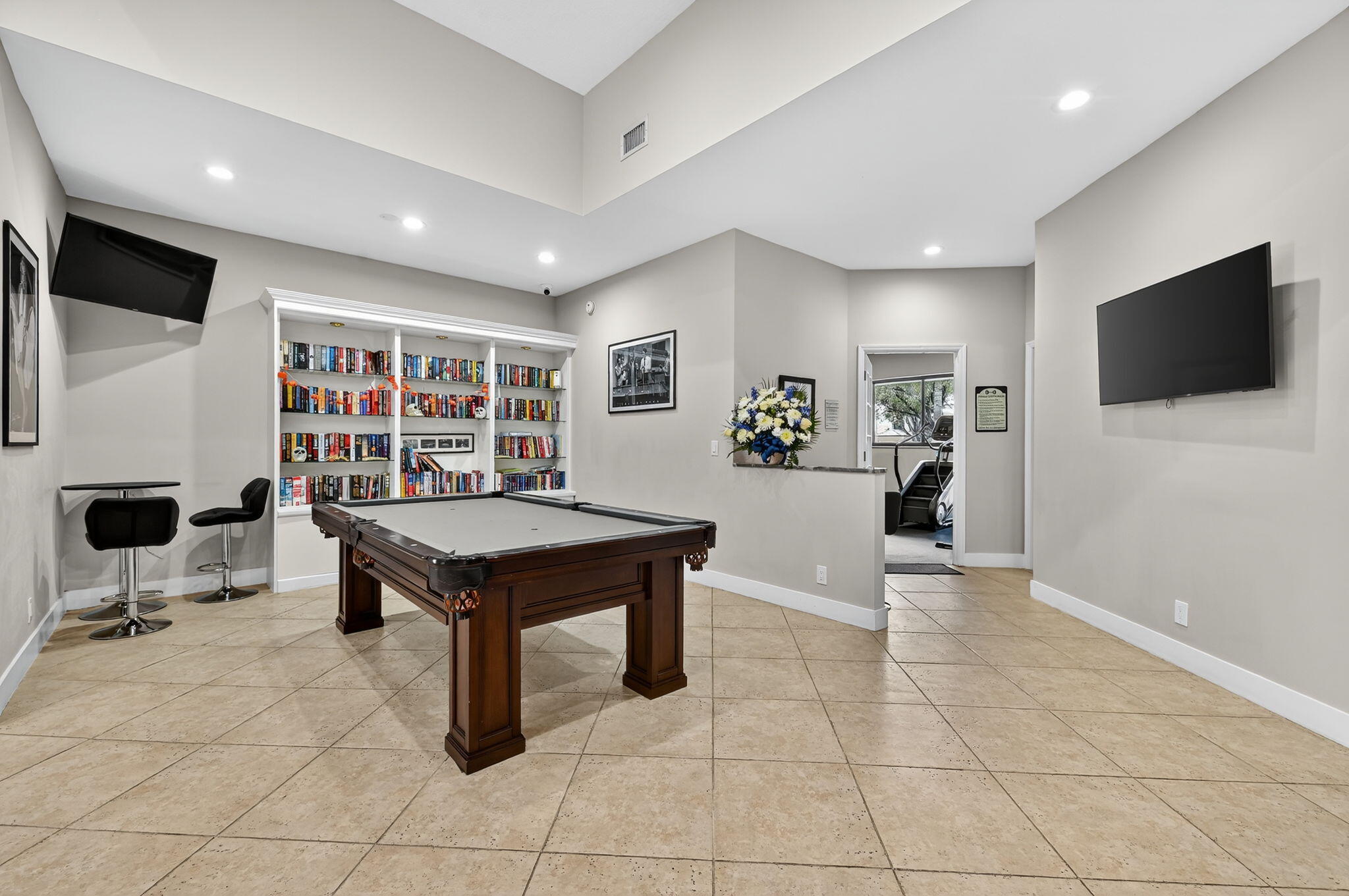 QUAIL RUN VILLAS - Residential Lease