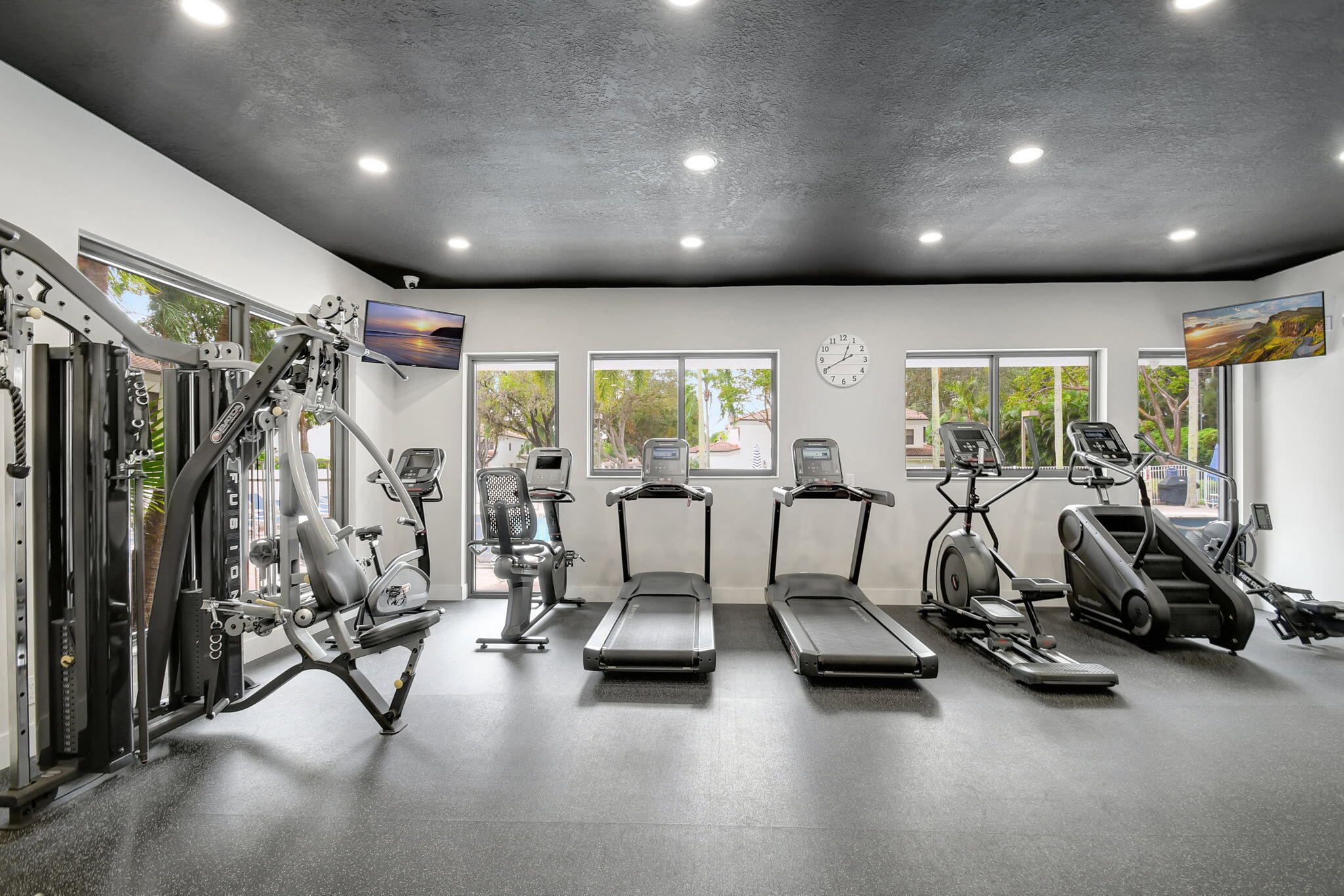 QUAIL RUN VILLAS - Residential Lease