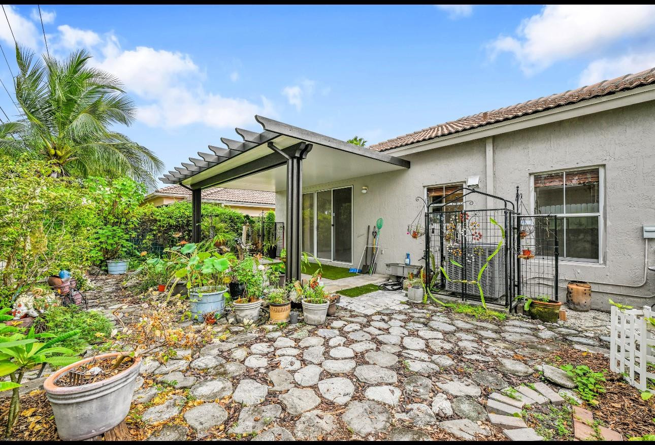 WEST PARK-EAST PARCEL - Residential Lease