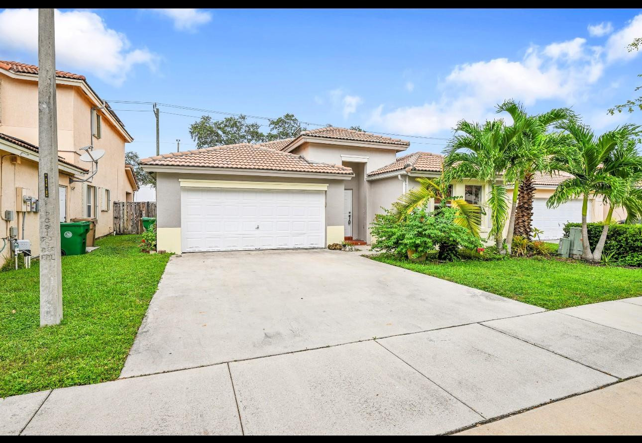 Don't miss out this nice single family home located gated community. Great school district. 3 or 4 bedrooms and 2.5 bathrooms. 2 car garage(1/2) covert into office space. new paint interior. tile throughout living area. laminate floor in all bedrooms area. Ready move in condition. tropical garden with lovely small fish pound. Fence in backyard. 3 minutes to I595. Small pet ok. Easy to show.