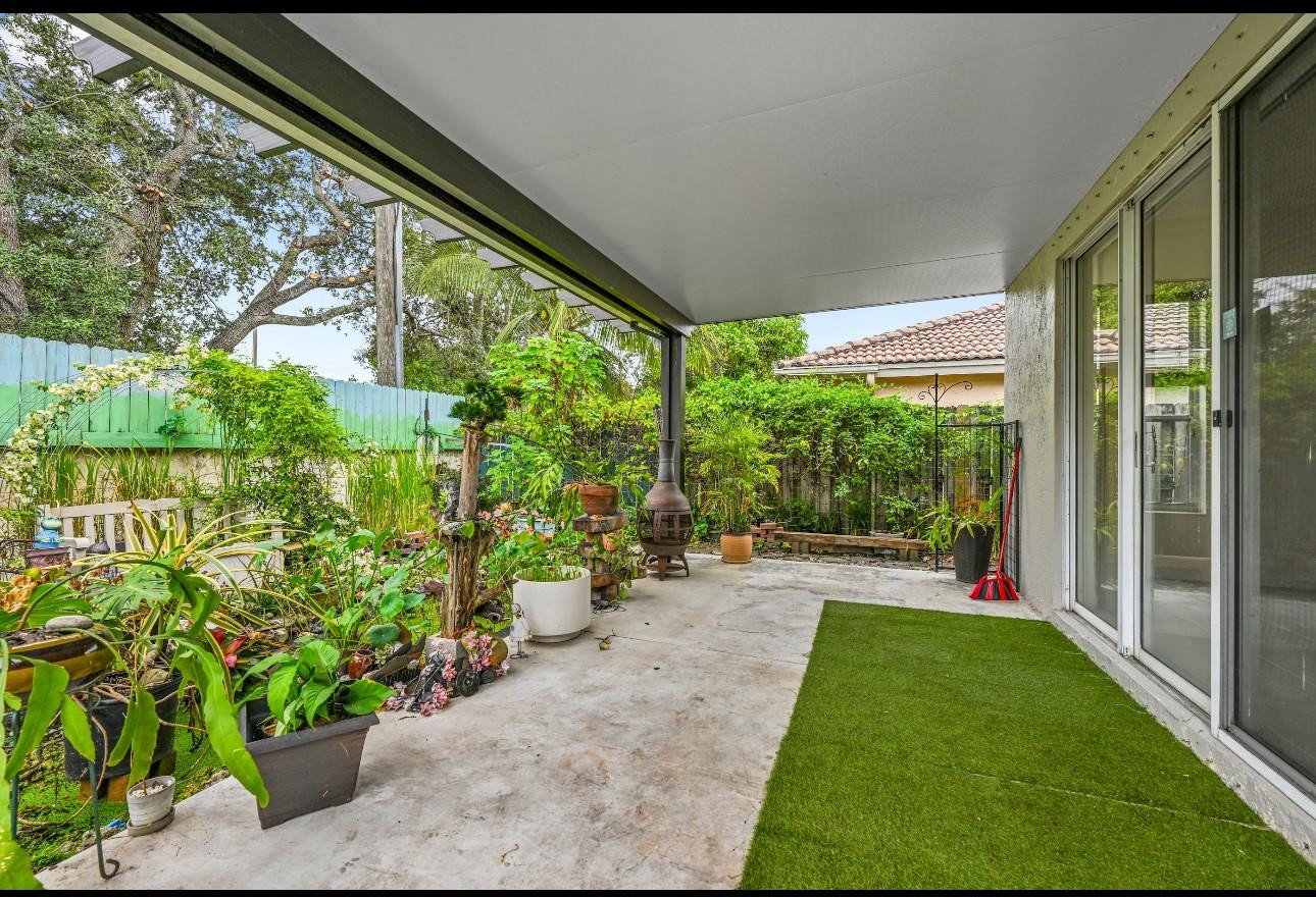 WEST PARK-EAST PARCEL - Residential Lease