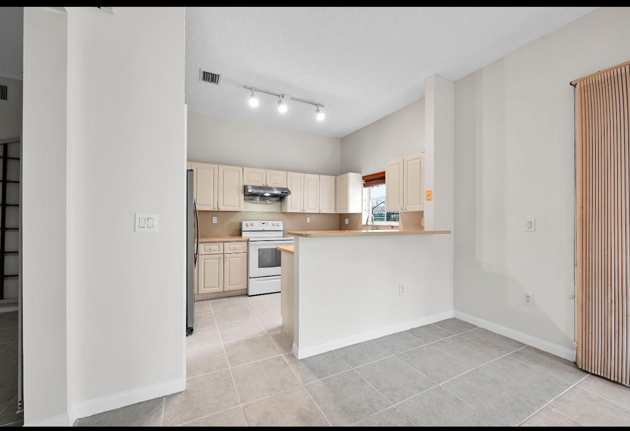 WEST PARK-EAST PARCEL - Residential Lease