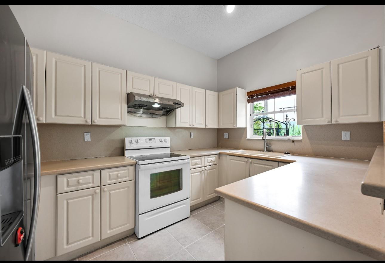 WEST PARK-EAST PARCEL - Residential Lease