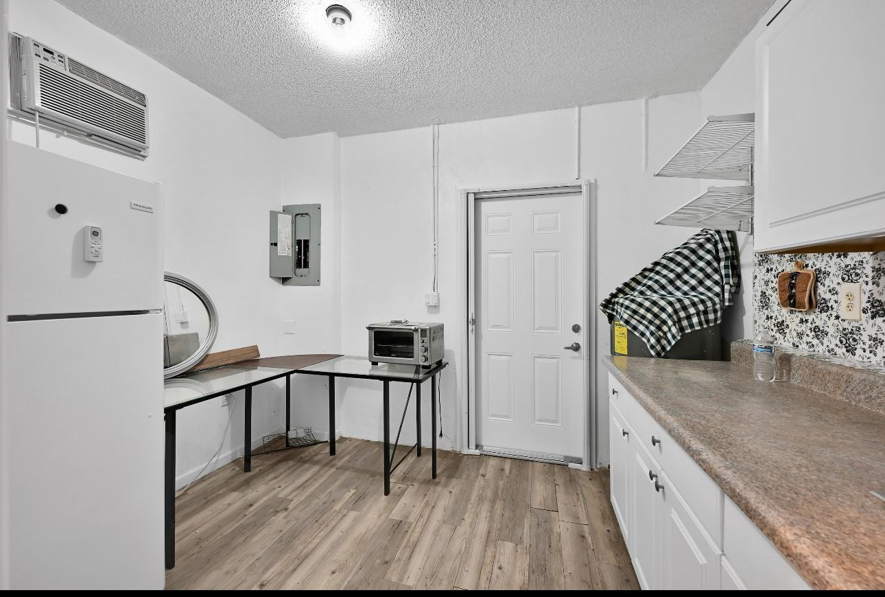 WEST PARK-EAST PARCEL - Residential Lease