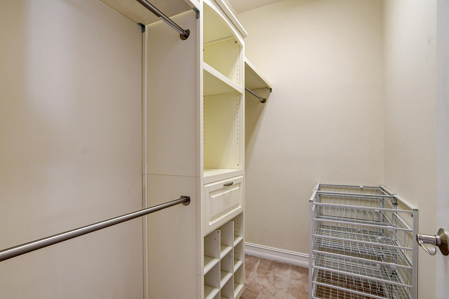 WELLINGTON VIEW - Residential Lease
