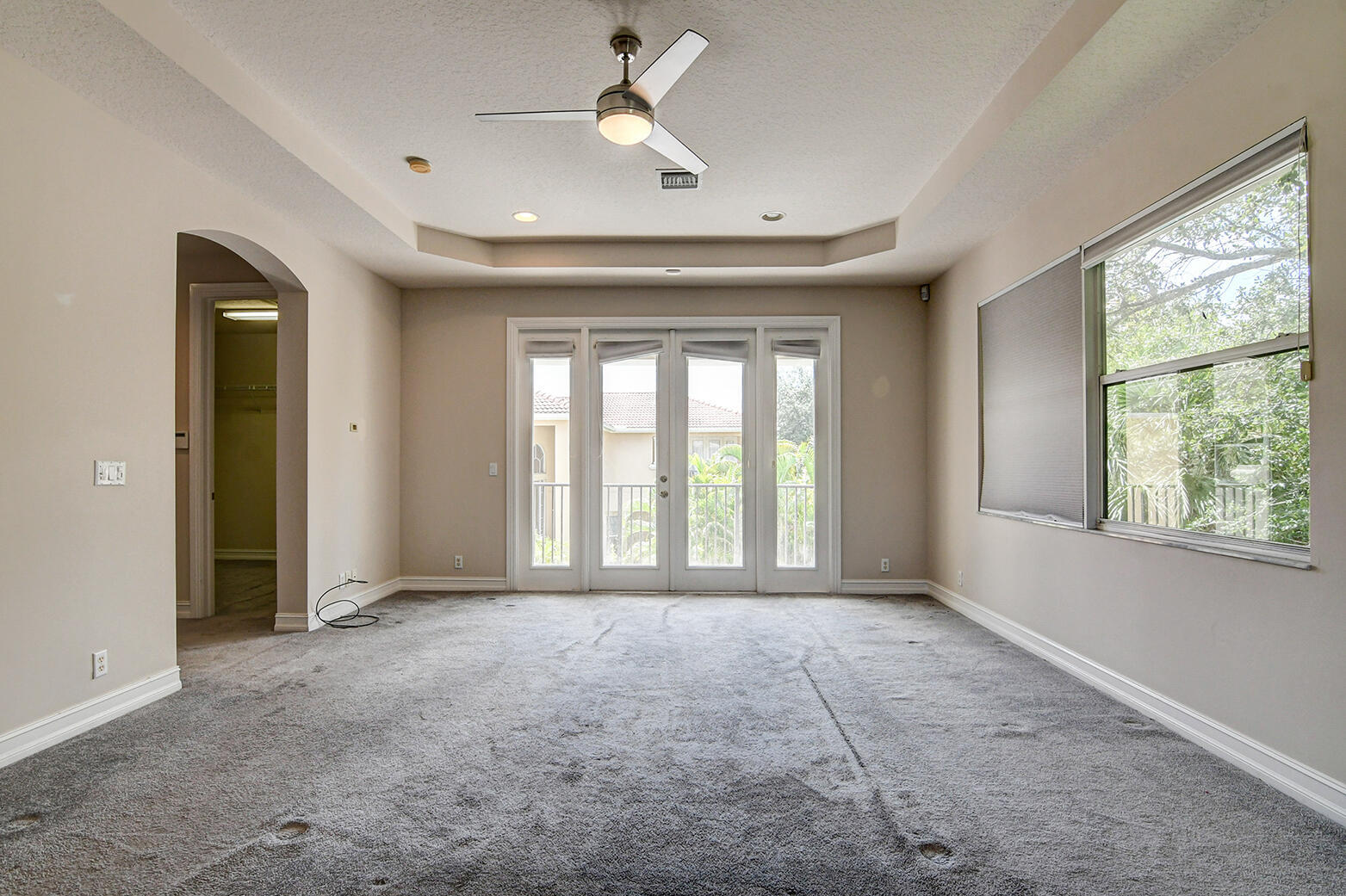WELLINGTON VIEW - Residential Lease