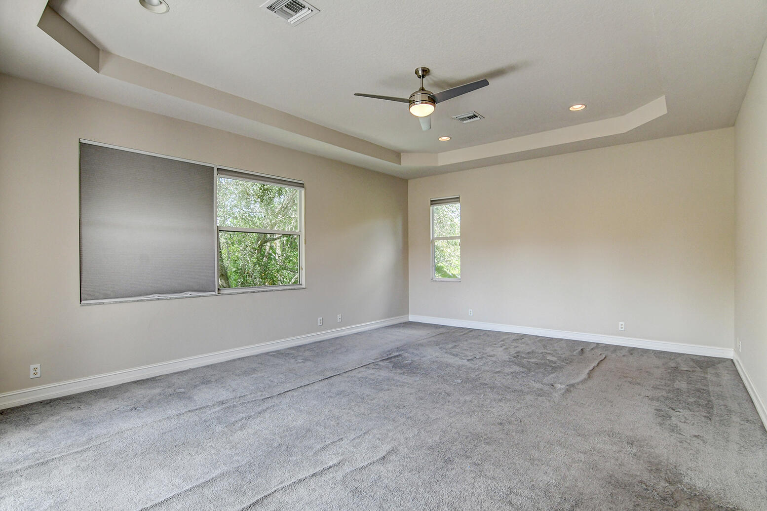WELLINGTON VIEW - Residential Lease