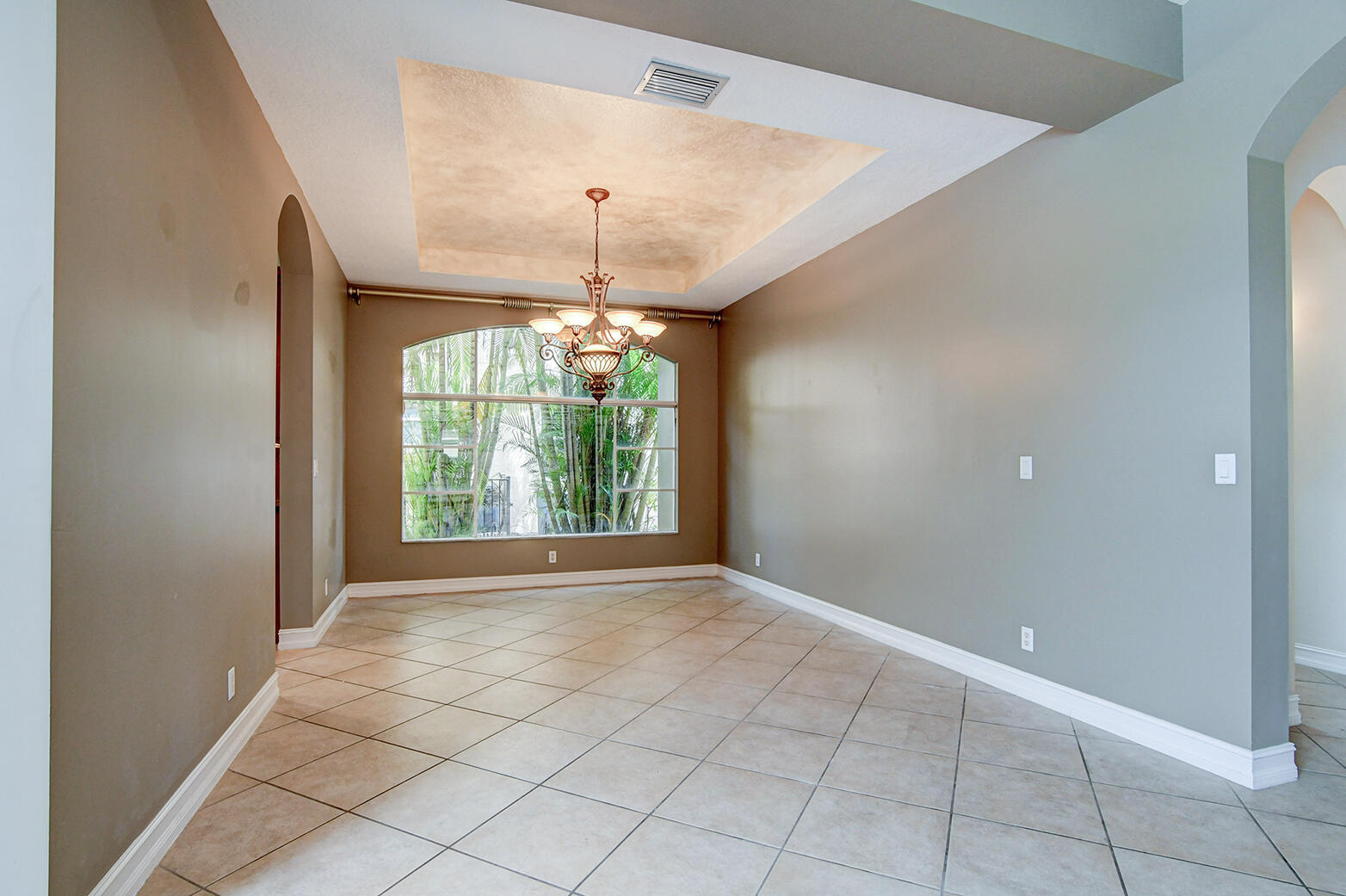WELLINGTON VIEW - Residential Lease
