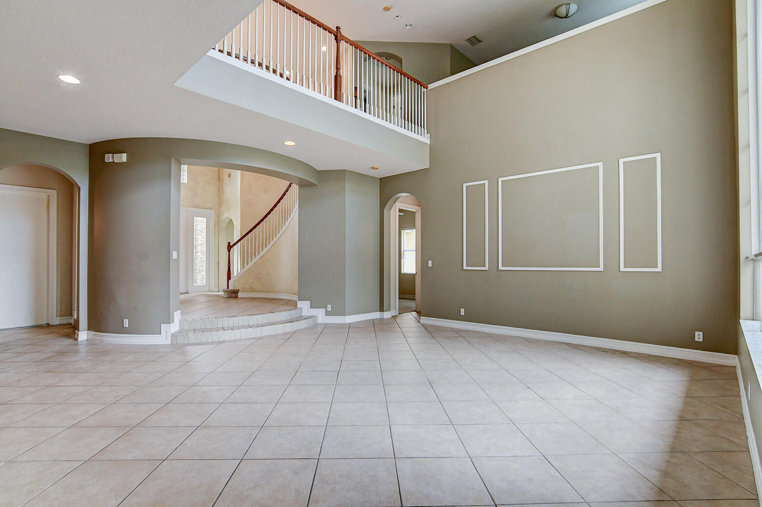 WELLINGTON VIEW - Residential Lease