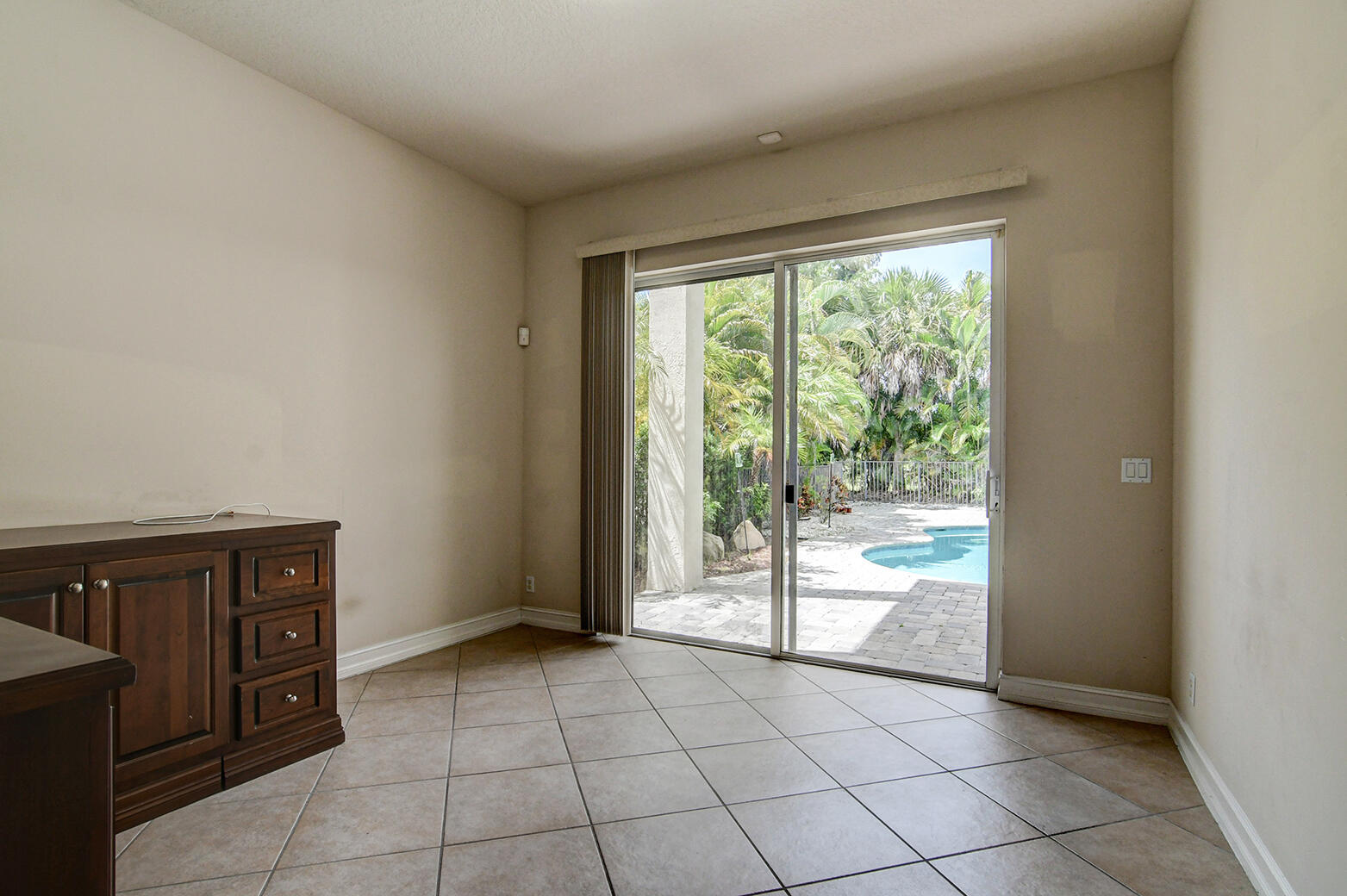 WELLINGTON VIEW - Residential Lease