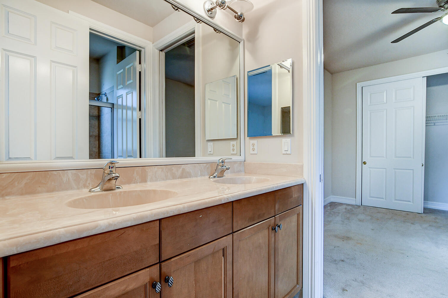 WELLINGTON VIEW - Residential Lease