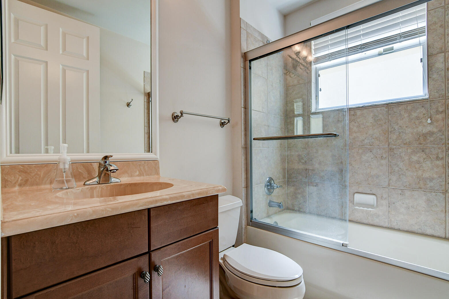 WELLINGTON VIEW - Residential Lease