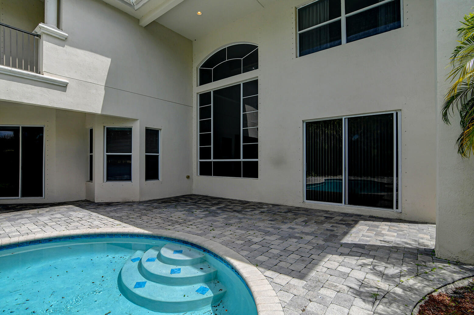 WELLINGTON VIEW - Residential Lease