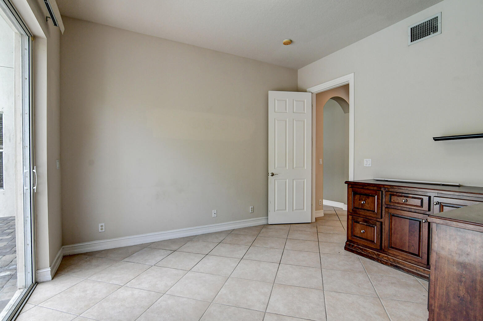 WELLINGTON VIEW - Residential Lease