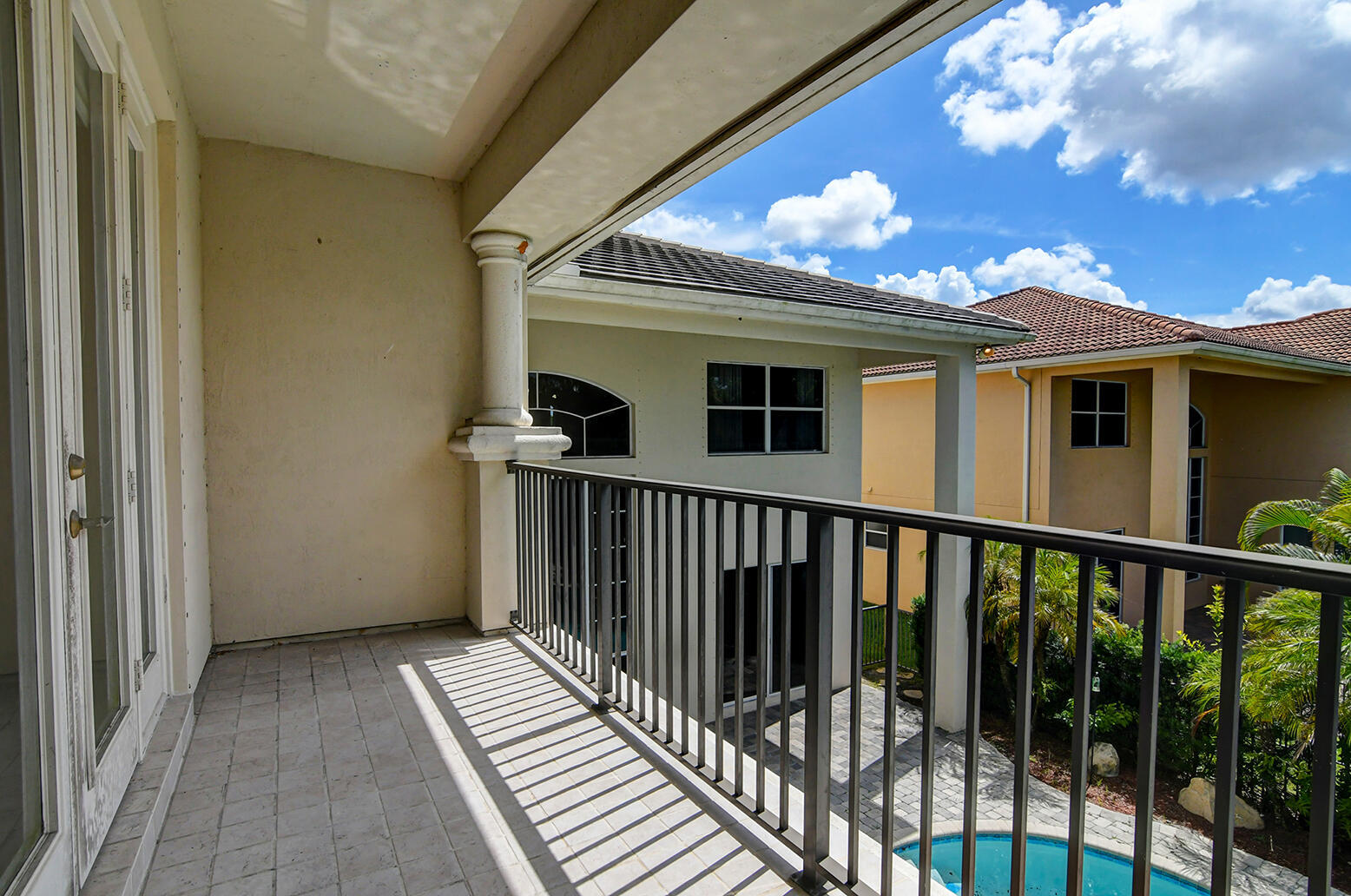 WELLINGTON VIEW - Residential Lease