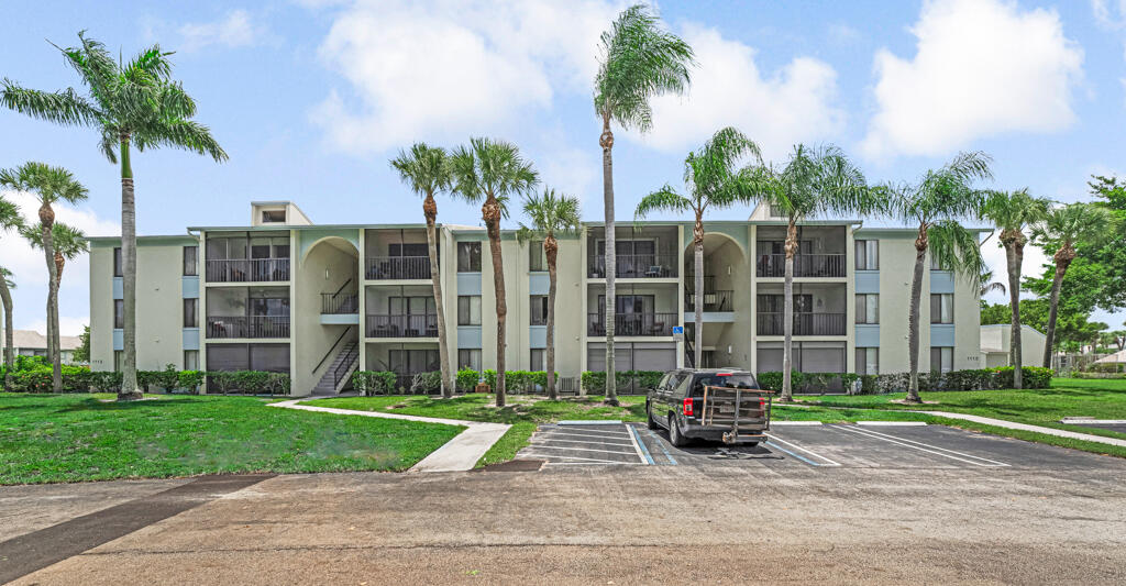PALM CLUB VILLAGE II CONDO - Residential
