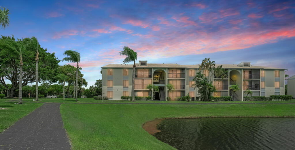PALM CLUB VILLAGE II CONDO - Residential