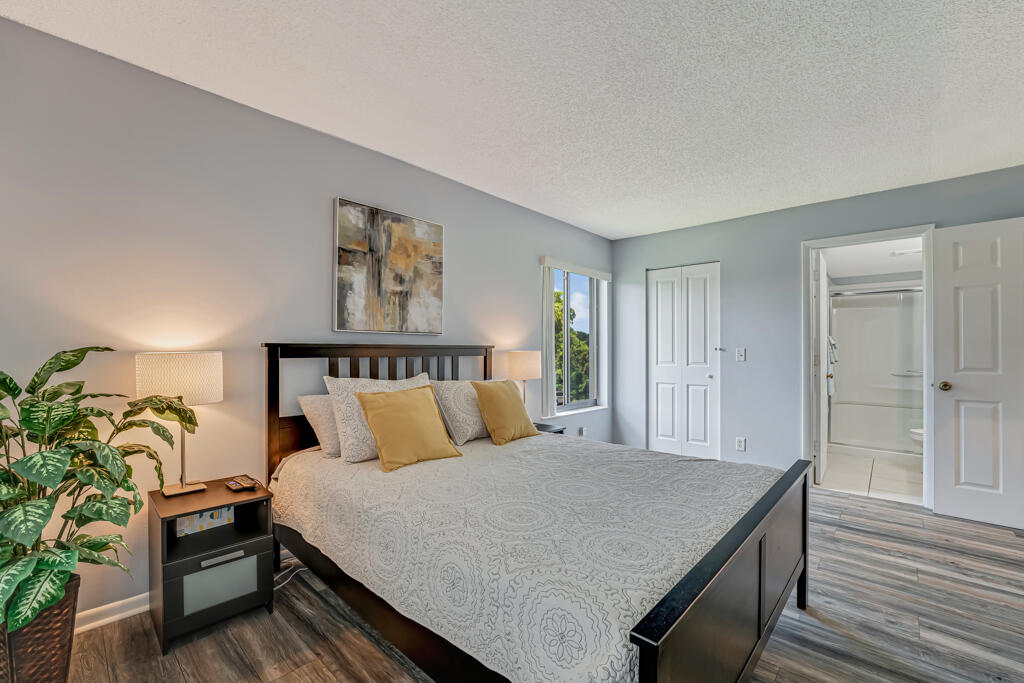 PALM CLUB VILLAGE II CONDO - Residential