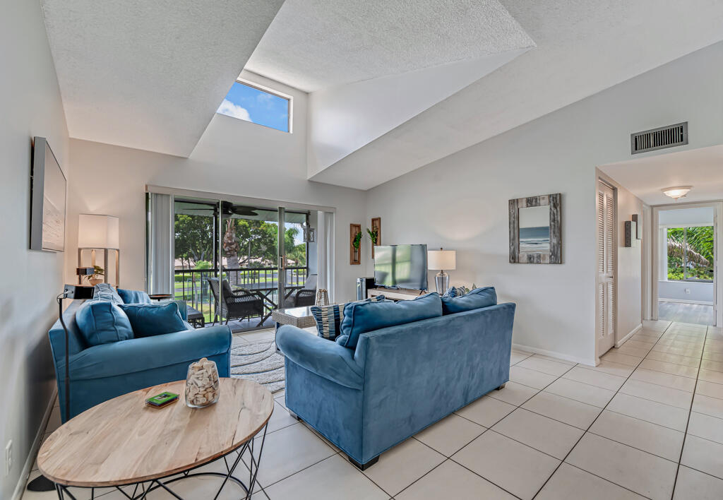 PALM CLUB VILLAGE II CONDO - Residential