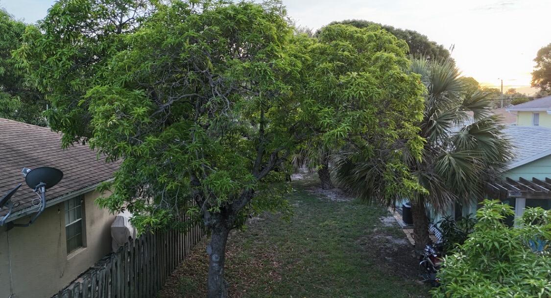 LAKE WORTH TOWN OF - Land