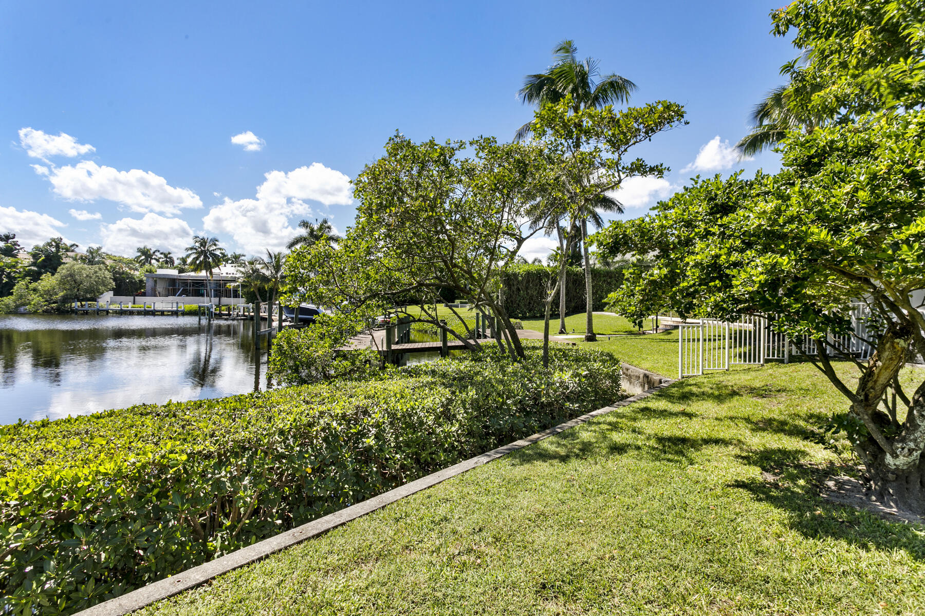 FRENCHMANS CREEK - Residential