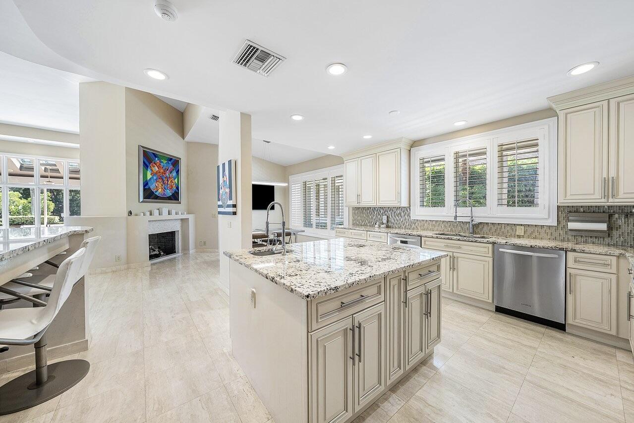 FRENCHMANS CREEK - Residential