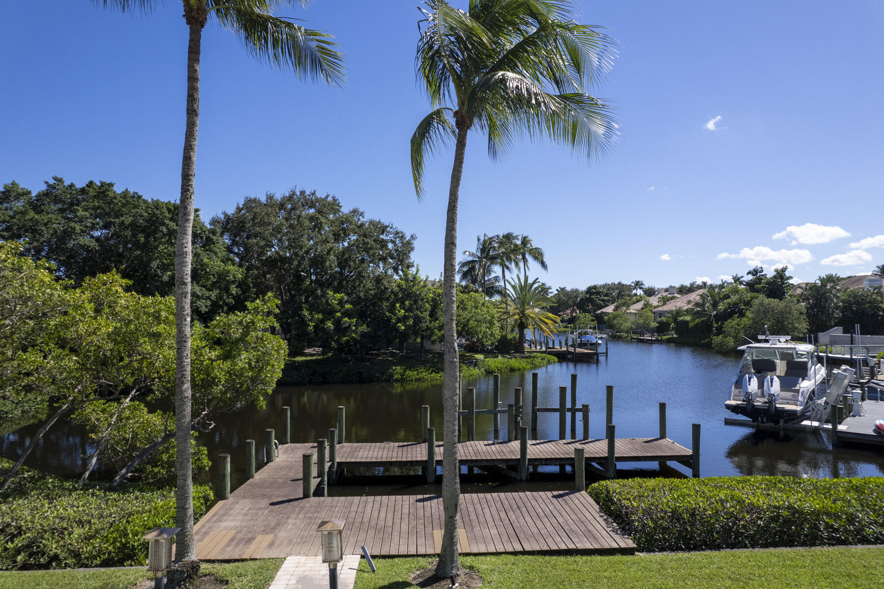FRENCHMANS CREEK - Residential