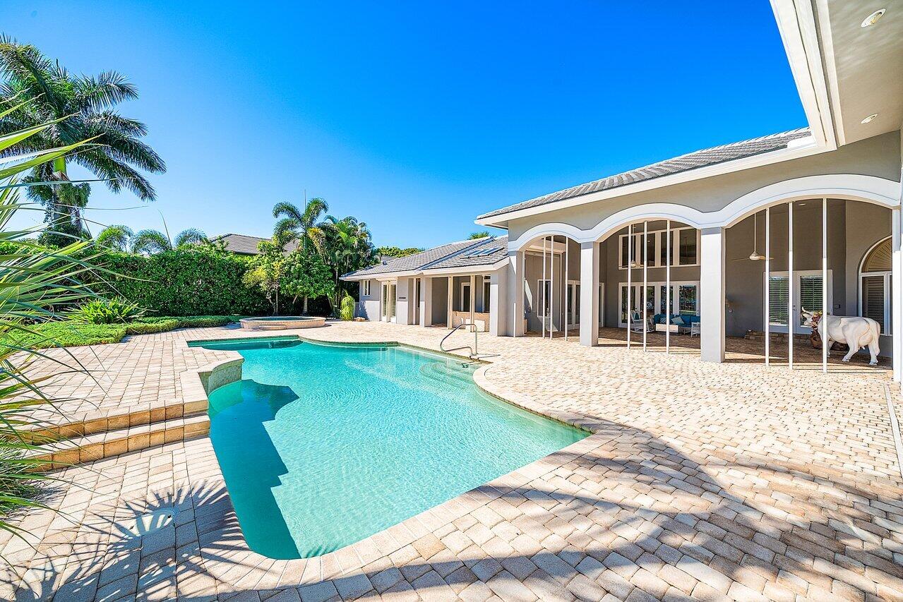 FRENCHMANS CREEK - Residential
