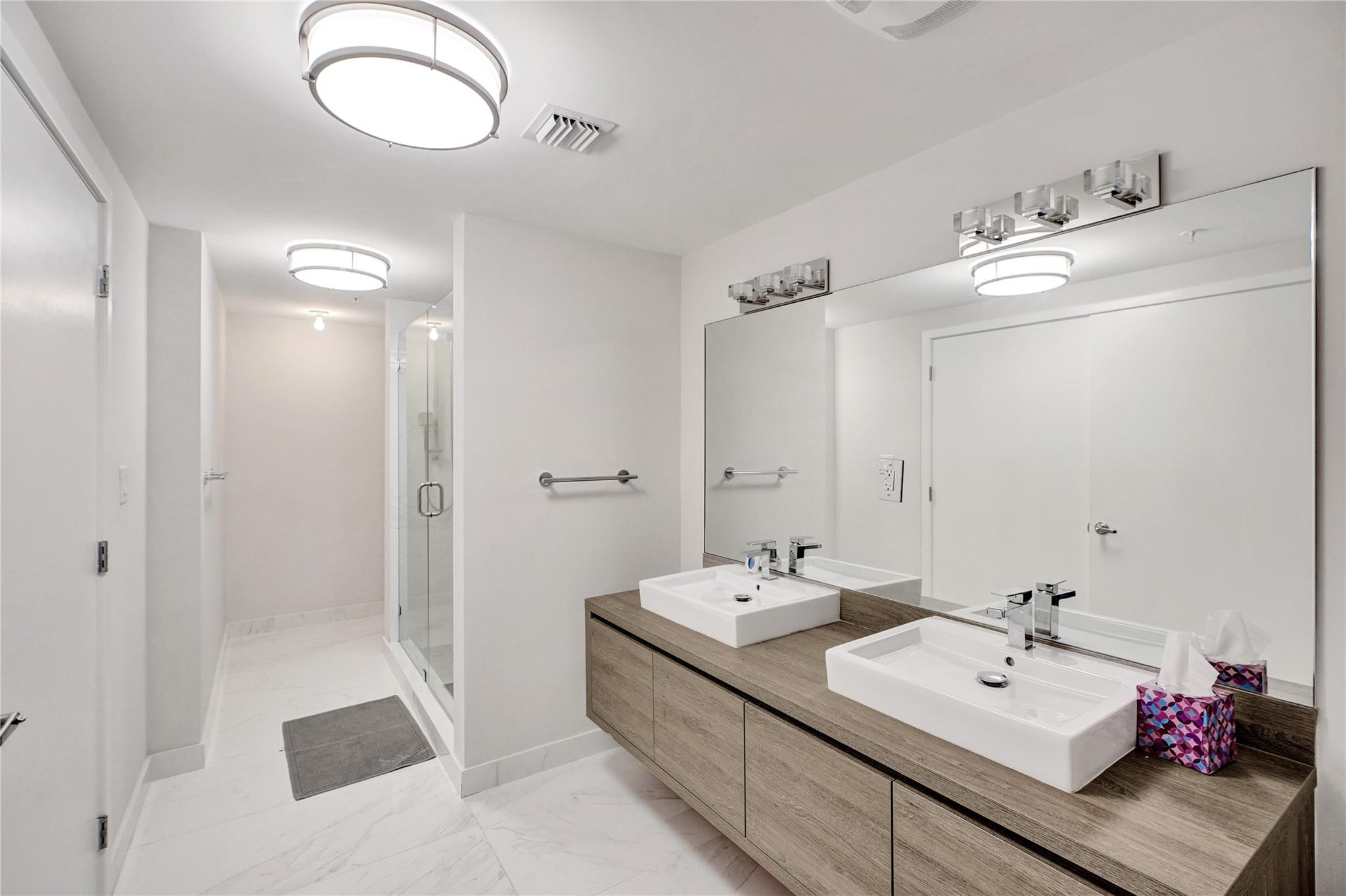 400 SUNNY ISLES - Residential