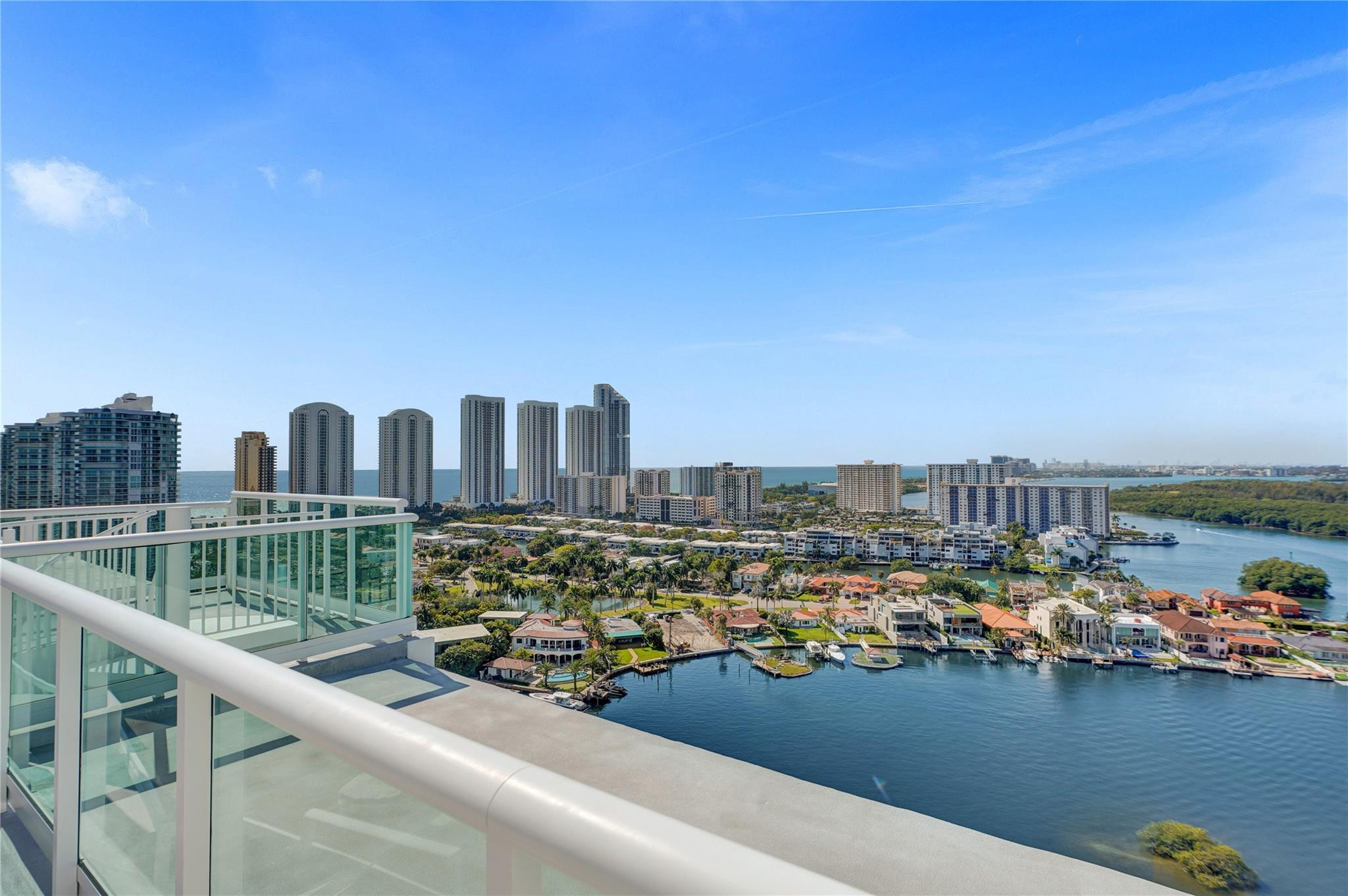 400 SUNNY ISLES - Residential
