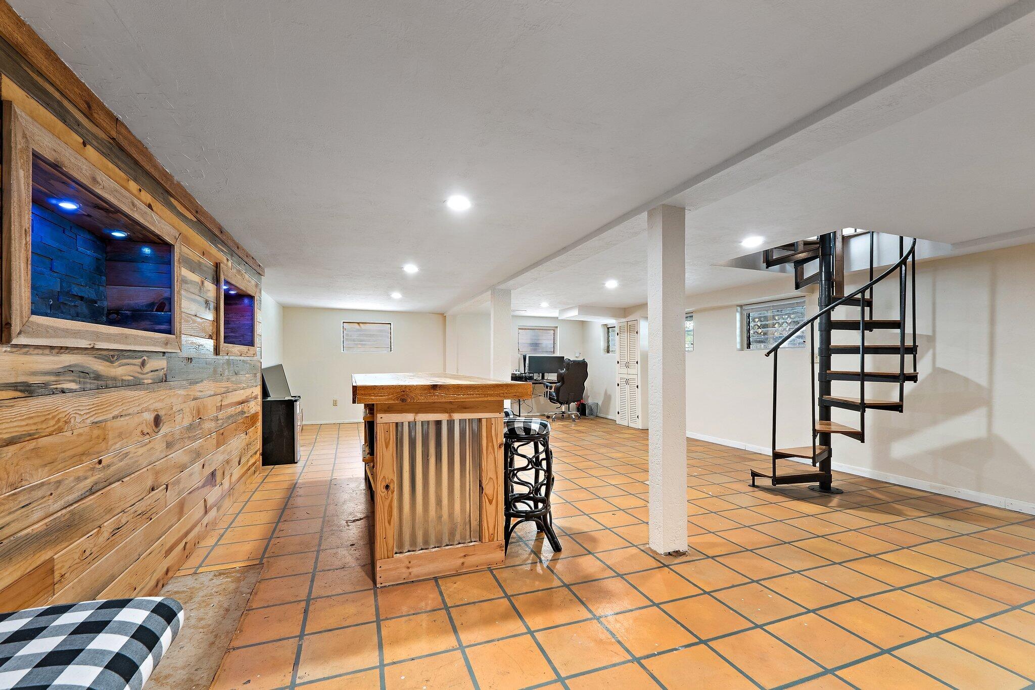 LAKE OSBORNE ESTATES - Residential