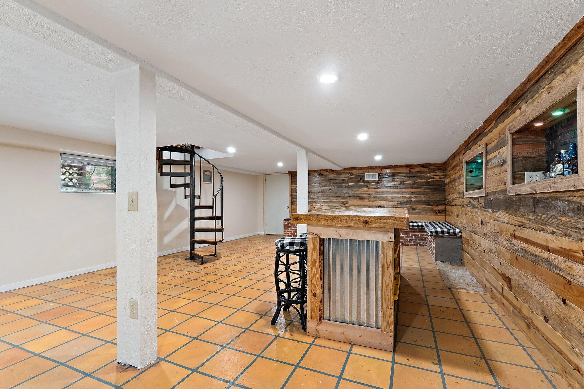LAKE OSBORNE ESTATES - Residential