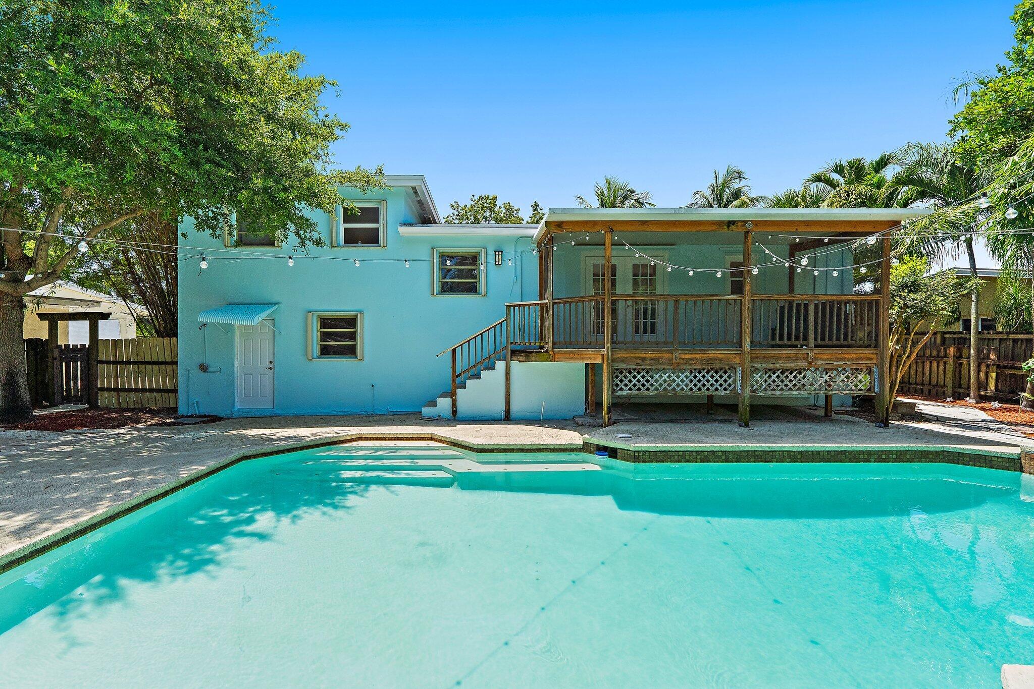 LAKE OSBORNE ESTATES - Residential