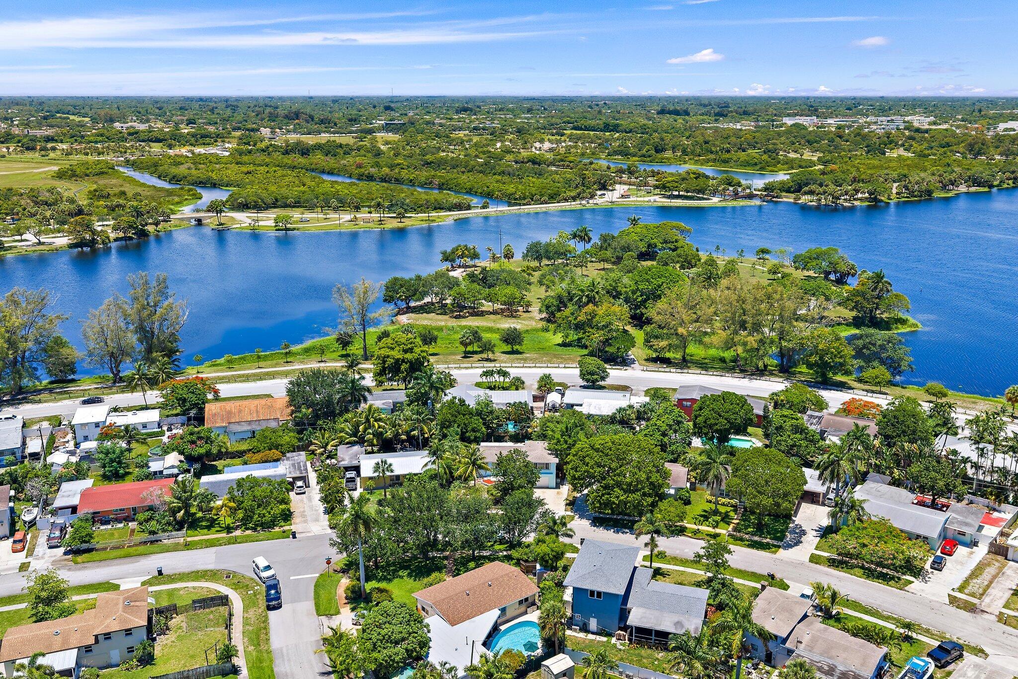 LAKE OSBORNE ESTATES - Residential
