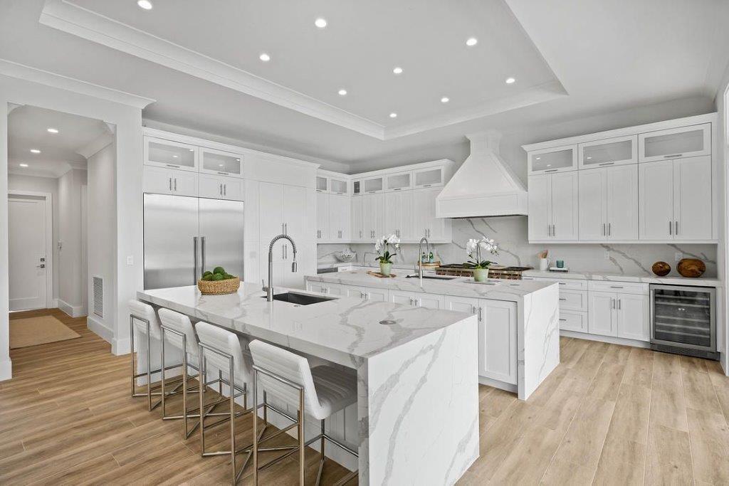 TEQUESTA COUNTRY CLUB - Residential