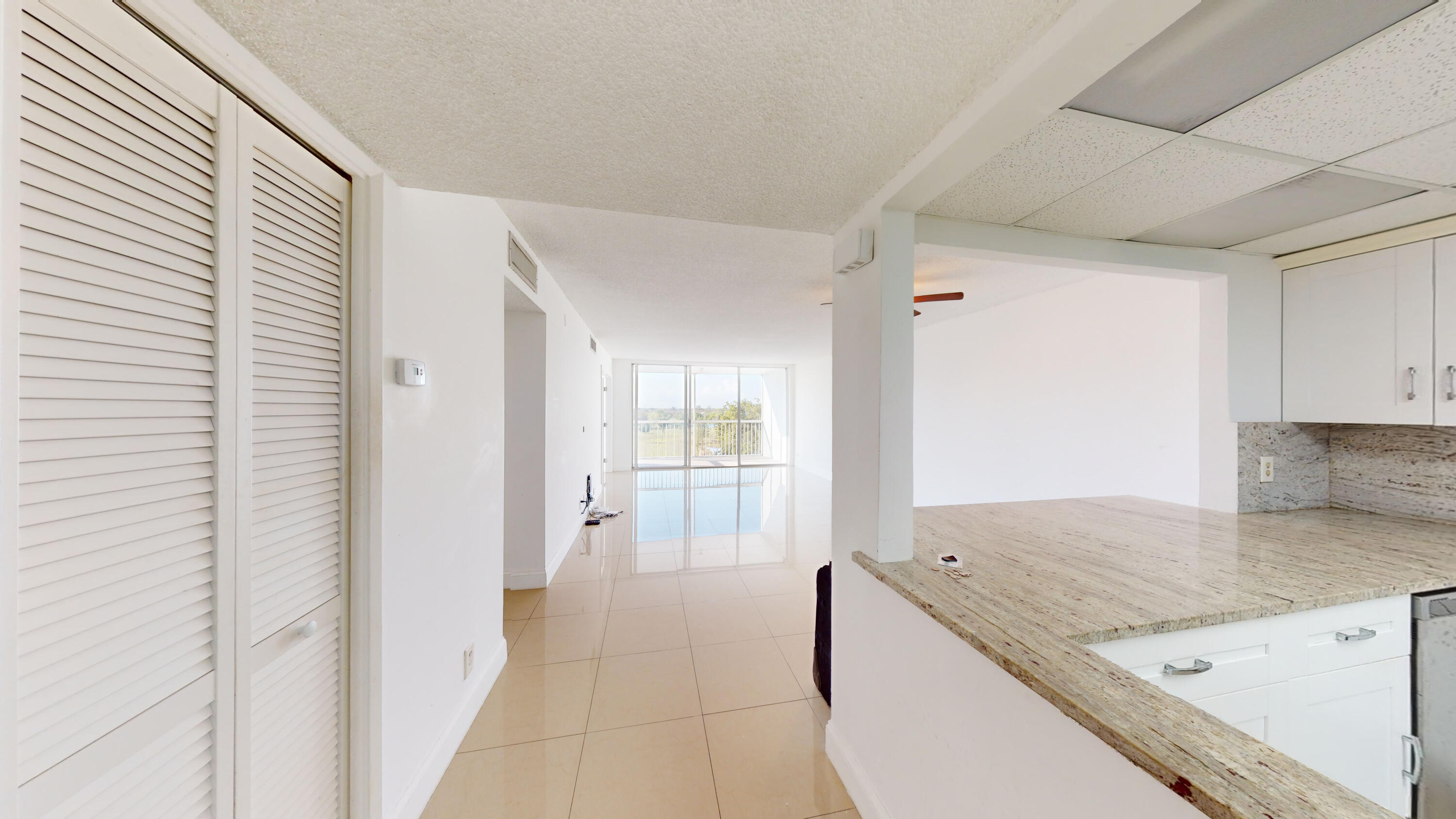 PALM-AIRE COUNTRY CLUB - Residential