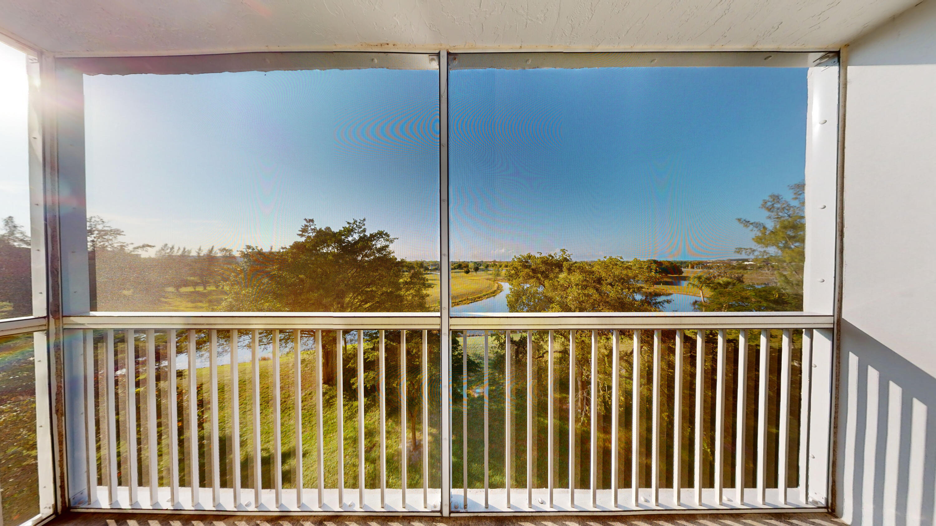 PALM-AIRE COUNTRY CLUB - Residential