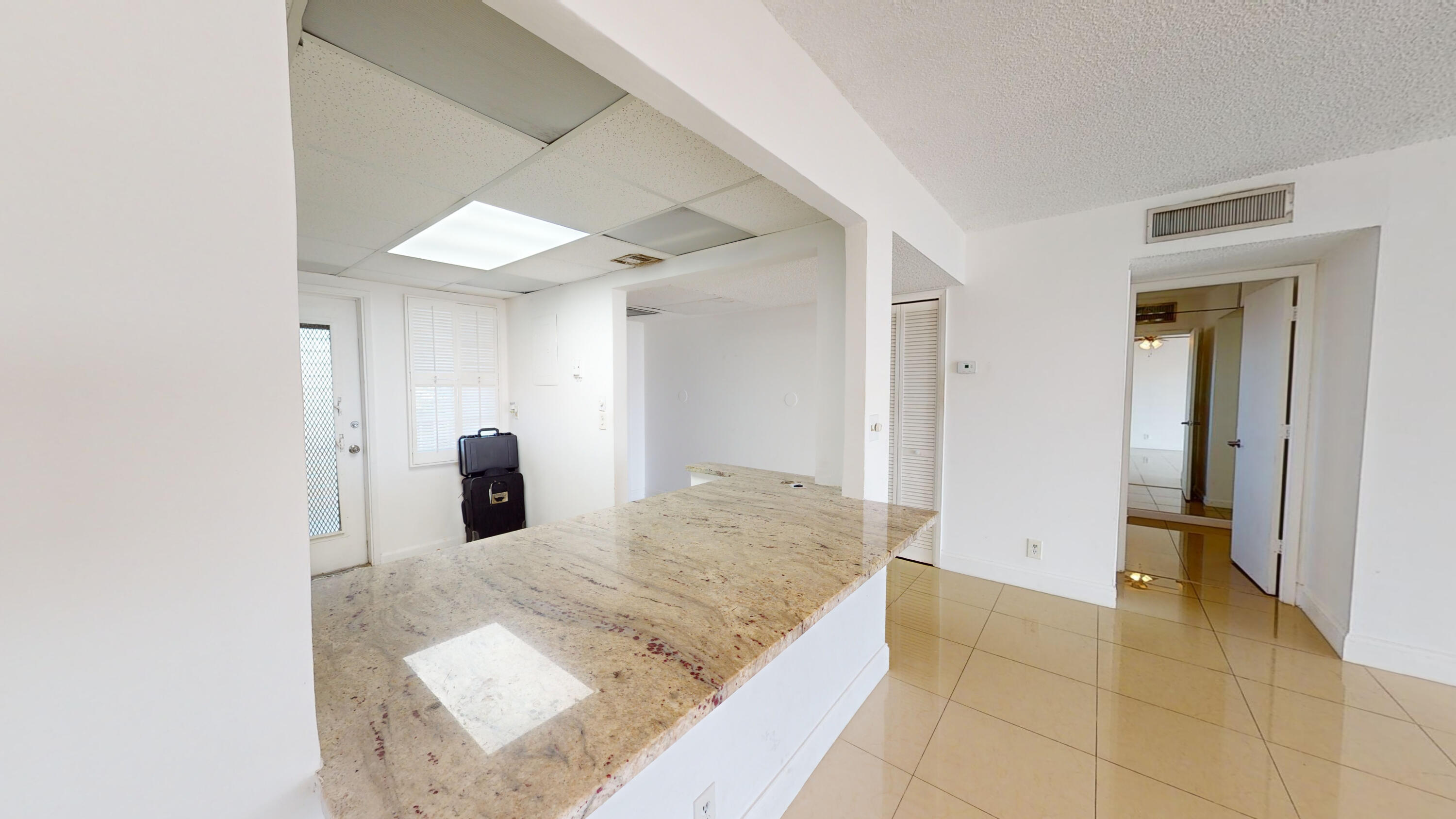 PALM-AIRE COUNTRY CLUB - Residential