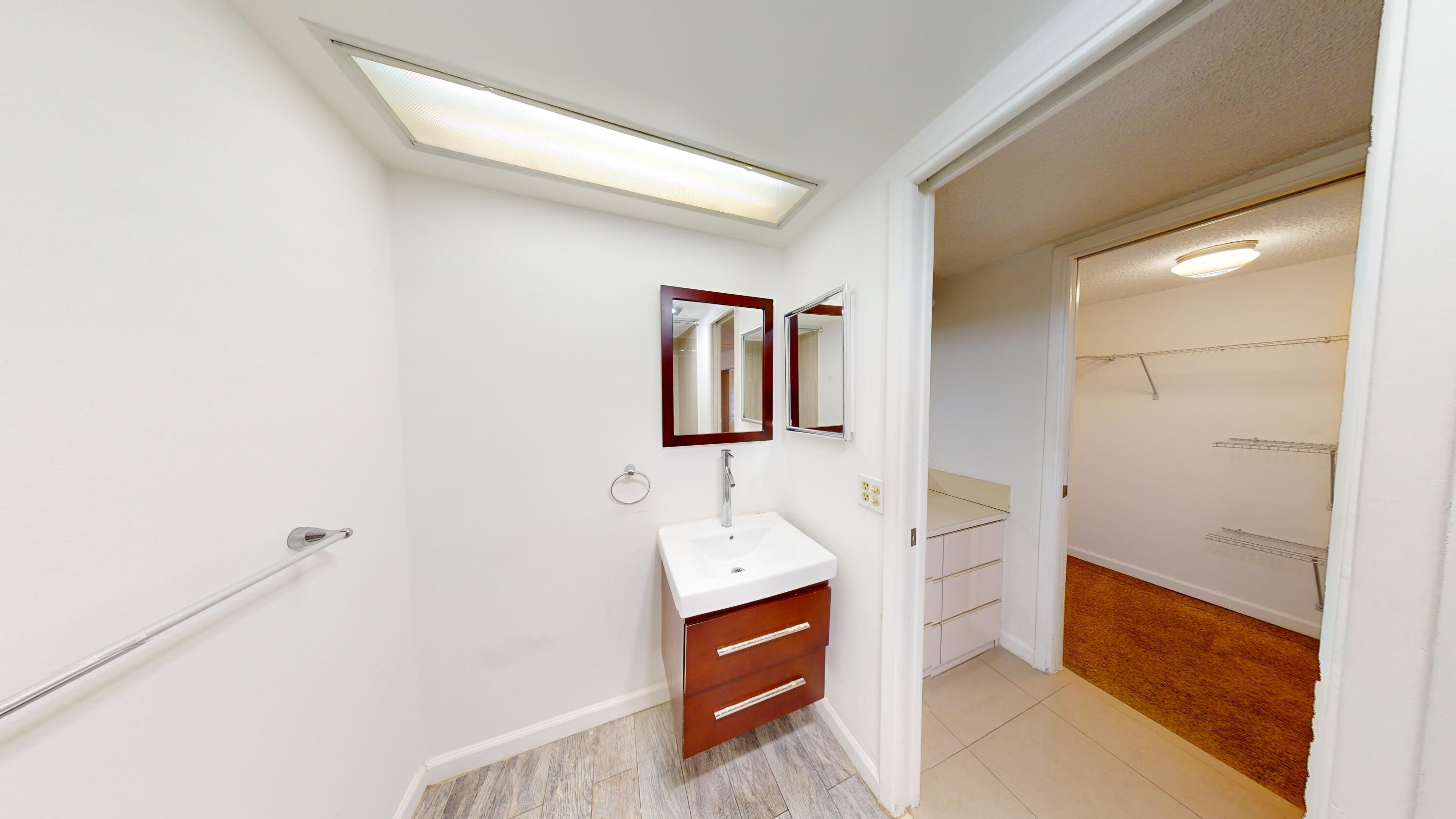 PALM-AIRE COUNTRY CLUB - Residential
