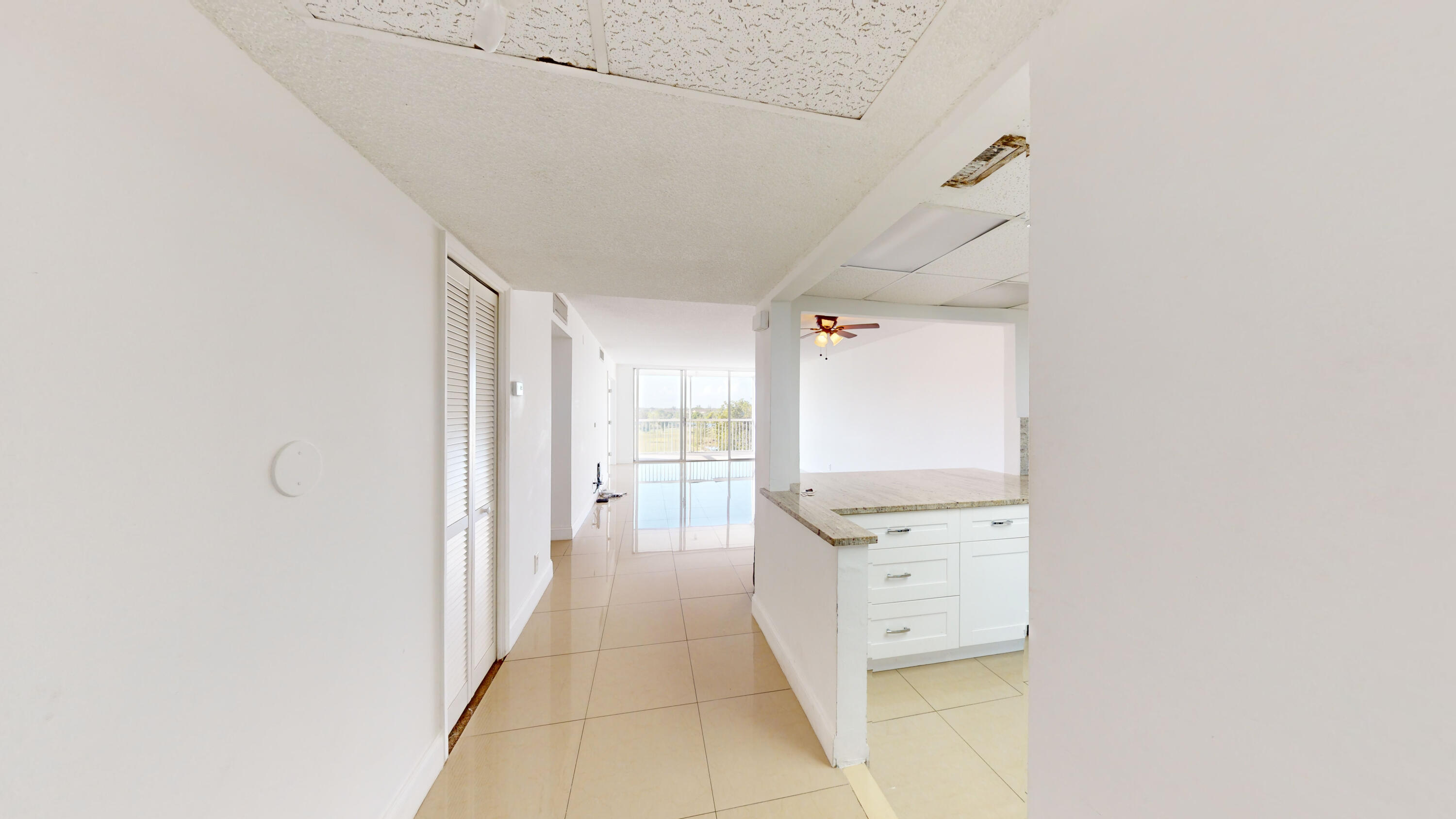 PALM-AIRE COUNTRY CLUB - Residential