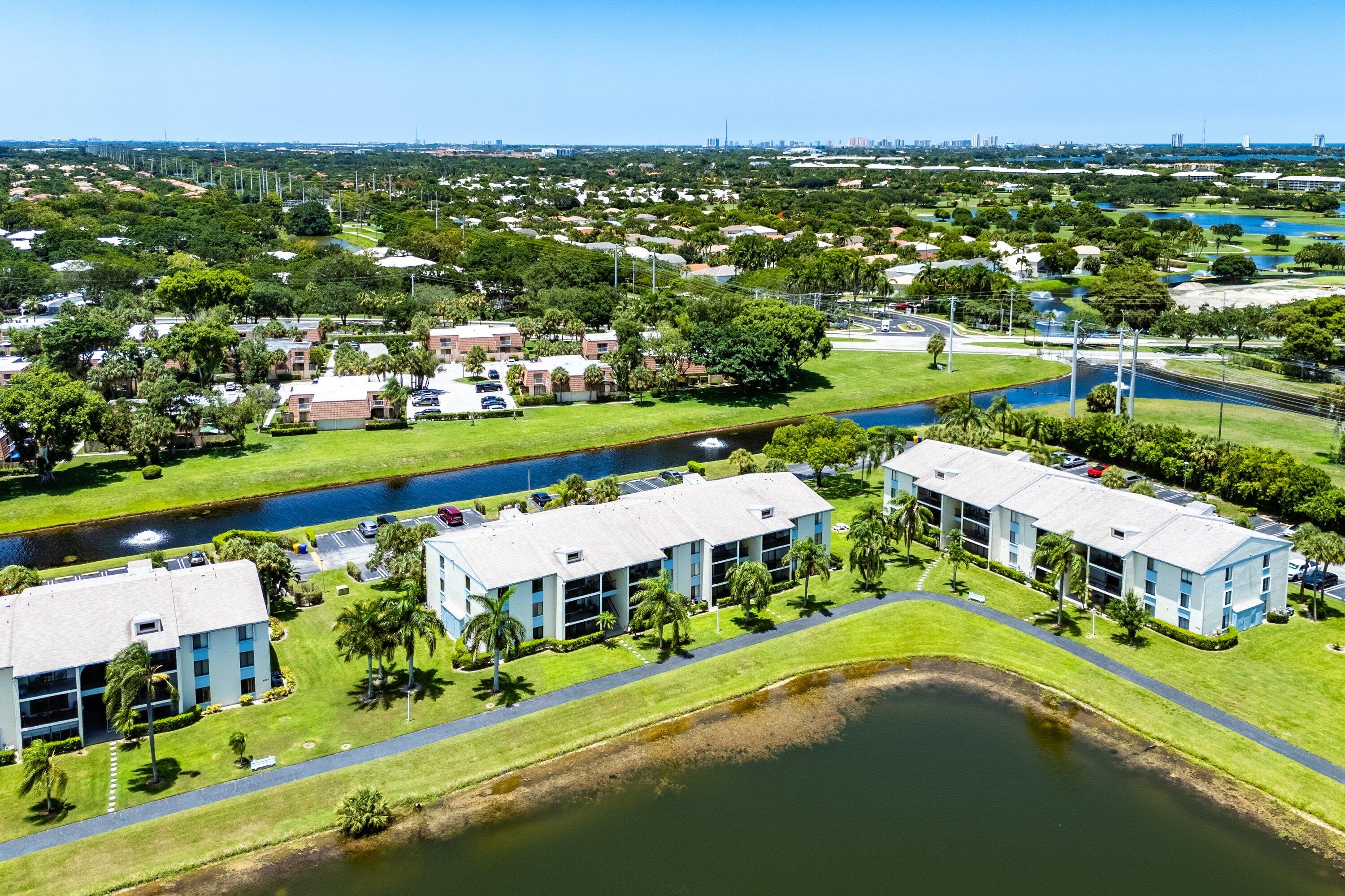 PALM CLUB VILLAGE II CONDO - Residential