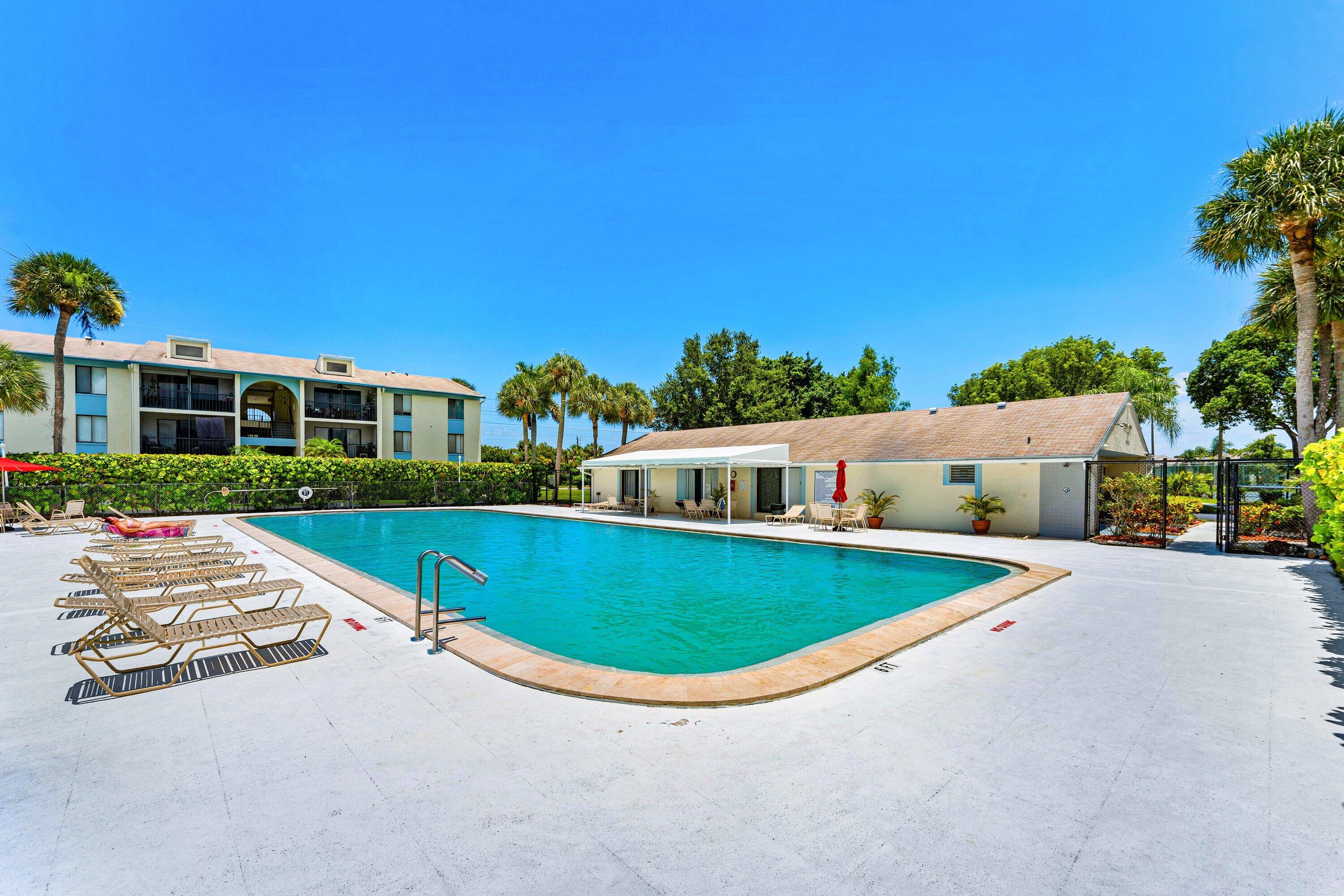 PALM CLUB VILLAGE II CONDO - Residential