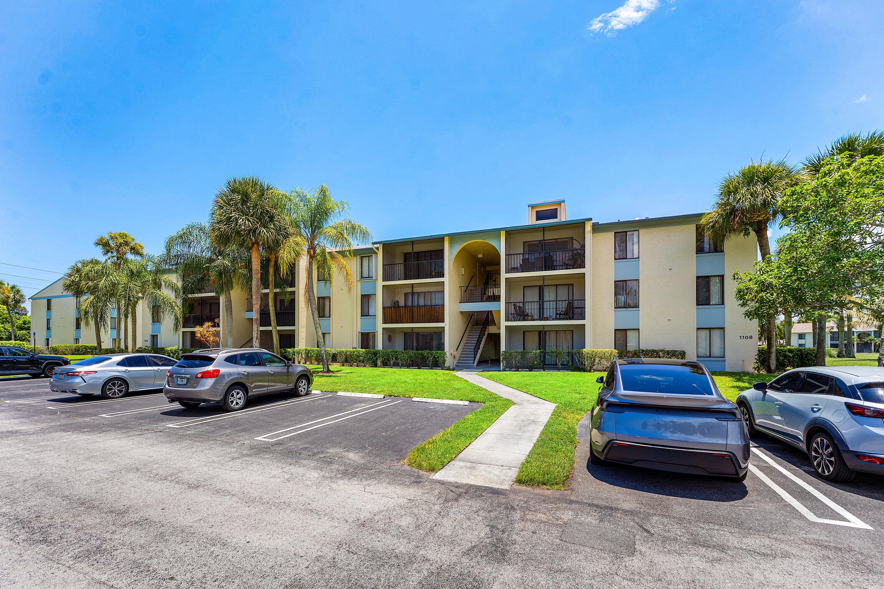 PALM CLUB VILLAGE II CONDO - Residential