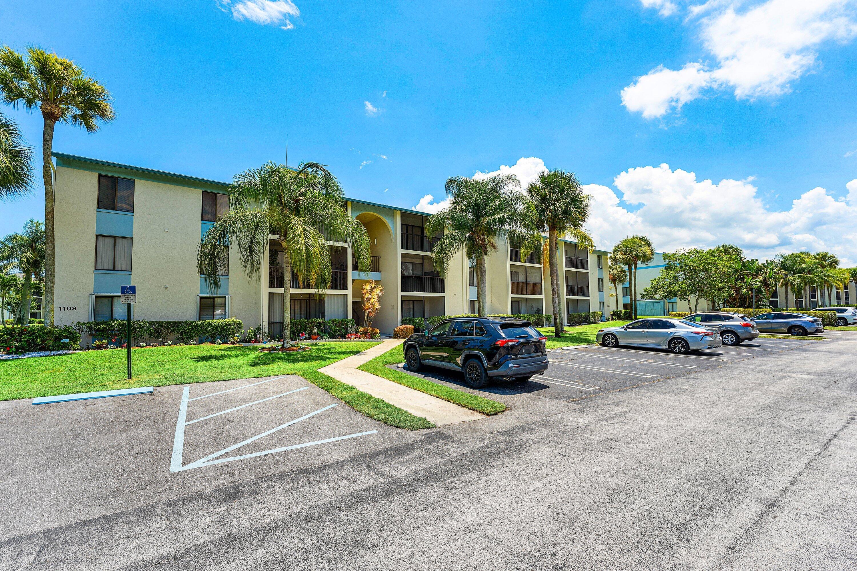PALM CLUB VILLAGE II CONDO - Residential